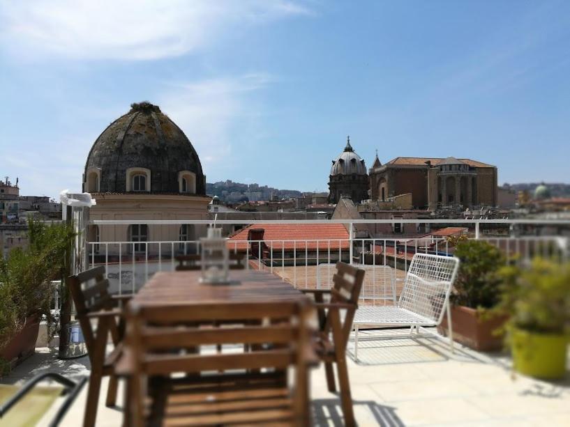 לינה וארוחת בוקר Naples In The History 4M מראה חיצוני תמונה
